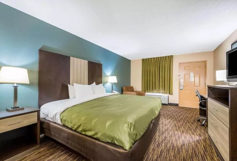 １階のスタンダードルーム, Quality Inn Cullman I 65 Exit 310