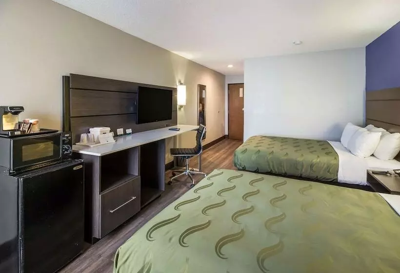 ２ダブルベッドのスタンダードルーム, Quality Inn Near Mcas Cherry Point