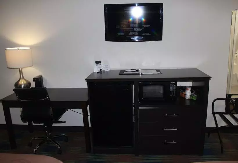 ２ダブルベッドのスタンダードルーム, Quality Inn North Vernon