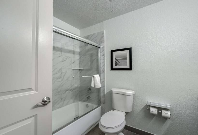 Quarto Estandar 2 Camas Casal, Rodeway Inn