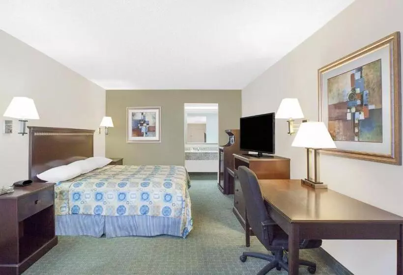 اتاق استاندارد با تخت بزرگ برای معلولان, Super 8 By Wyndham Corpus Christi
