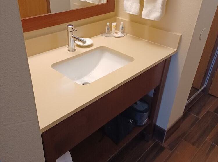 스탠다드 룸 더블 침대 2개, Wingate By Wyndham Pittsburgh New Stanton