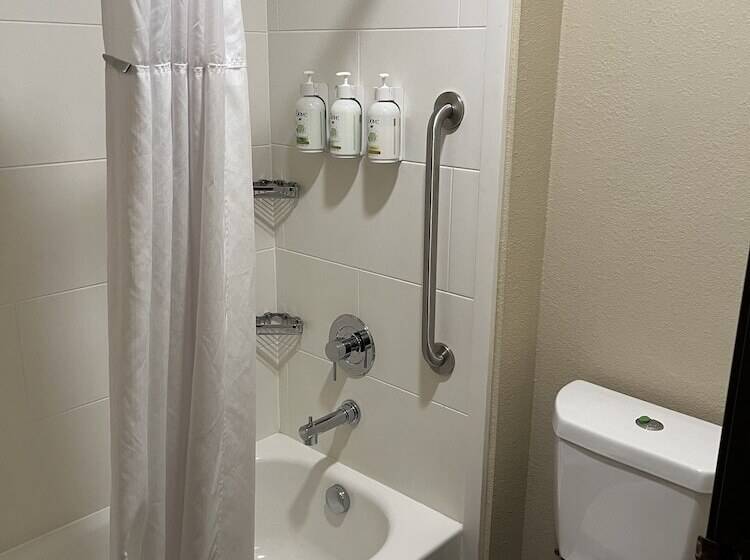 Люкс, Wingate By Wyndham Pittsburgh West Mifflin