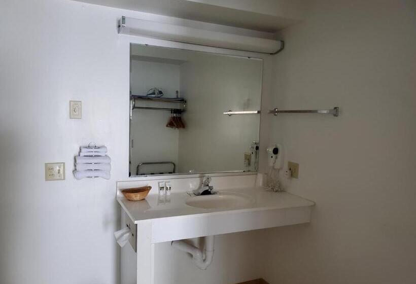 Mozgáskorlátozott Standard Szoba, Bryan Inn