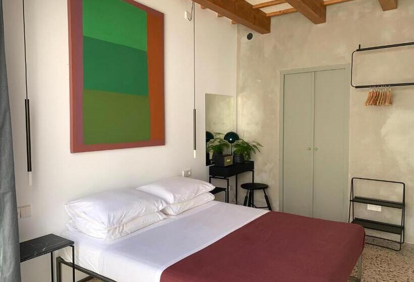 اتاق استاندارد اینتریور, Fragile