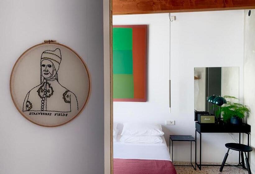 اتاق استاندارد اینتریور, Fragile