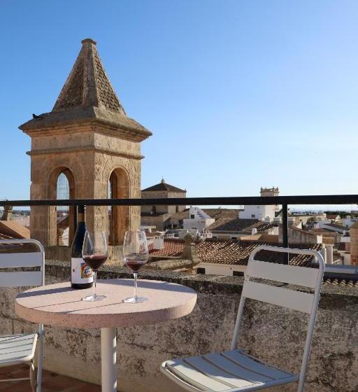 اتاق استاندارد با تراس, Fragile