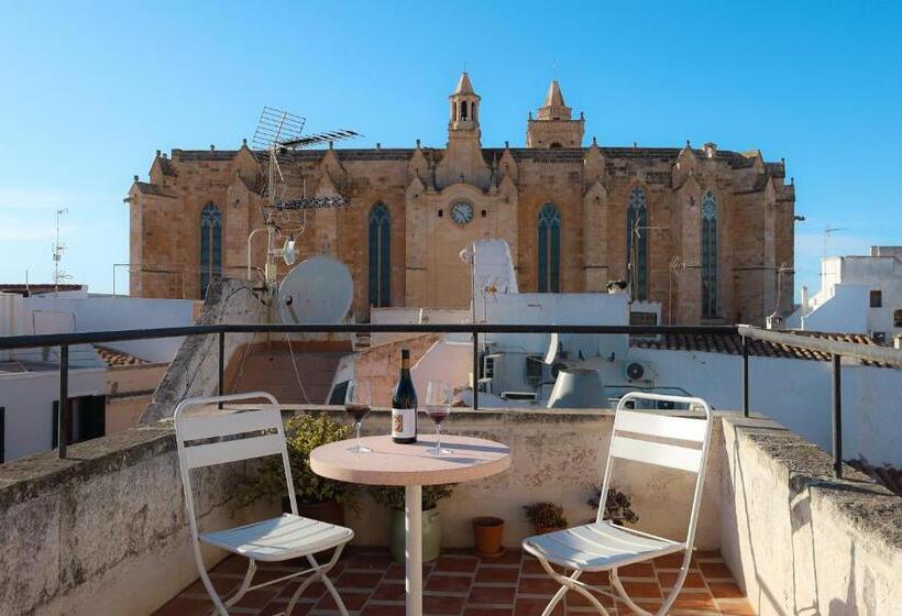 اتاق استاندارد با تراس, Fragile