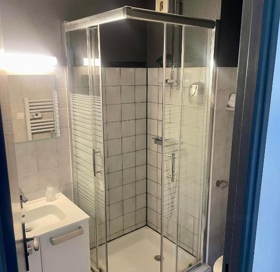 غرفة قياسية مطلة على الجبل, Le Permayou