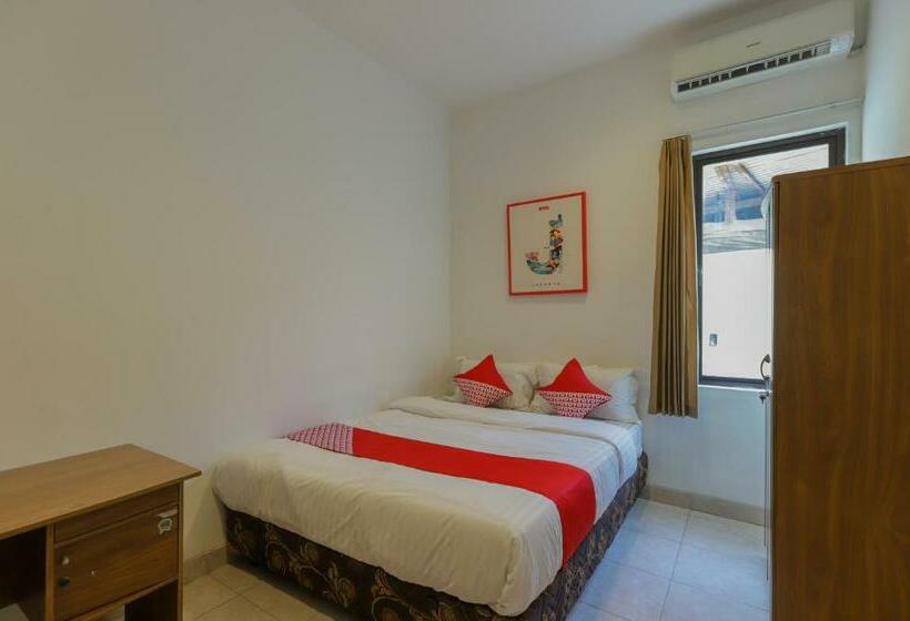 Quarto Estandar, Oyo 866 Idola Residence