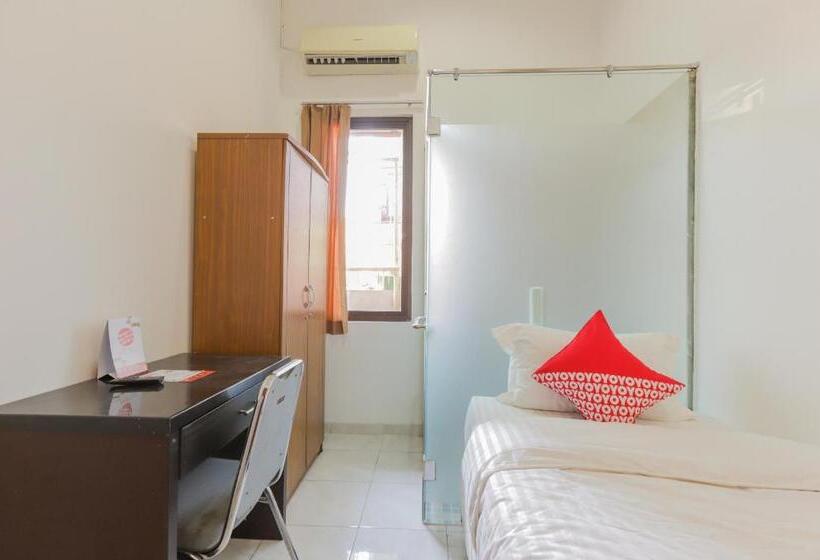 Quarto Estandar Individual, Oyo 866 Idola Residence