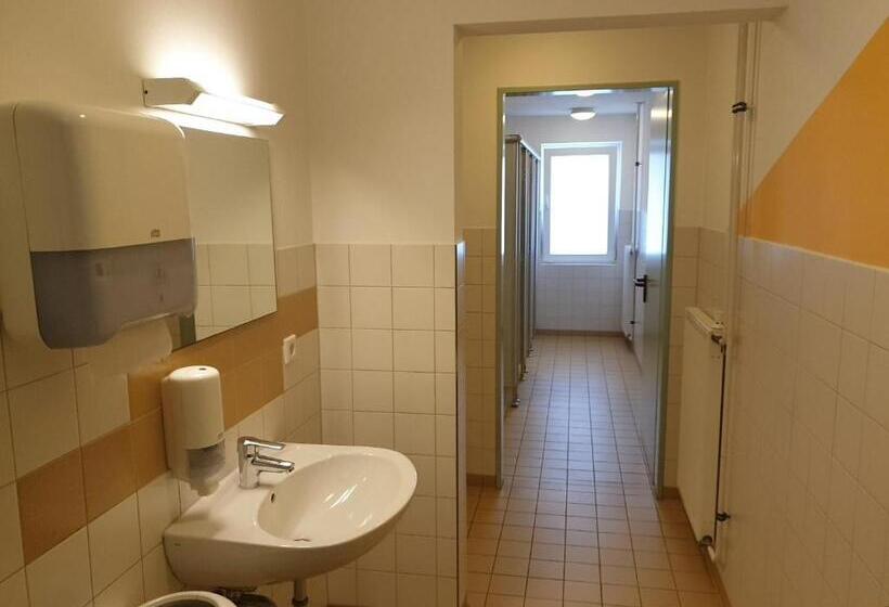 家庭房间共用浴室, Jugendherberge Westerland