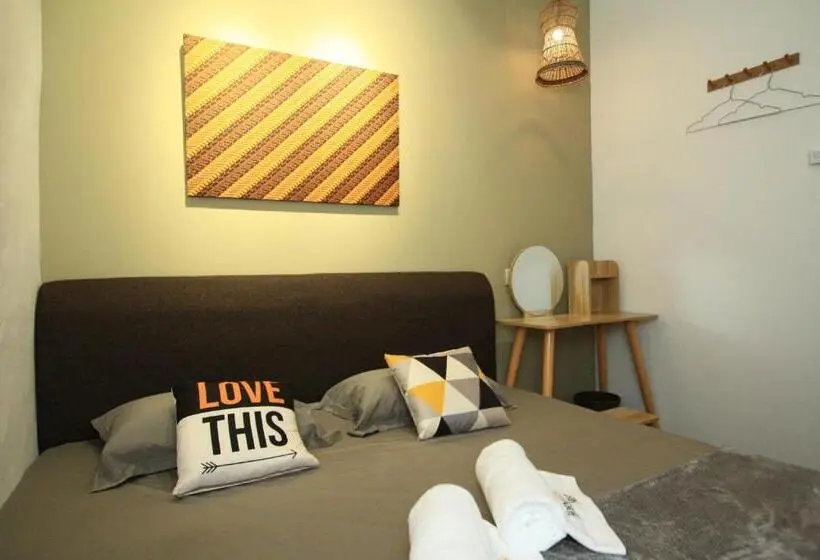 اتاق استاندارد با تخت بزرگ, Hornbill's Nest Kuching