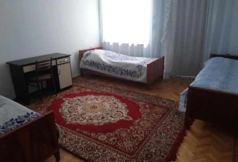 스탠다드 트리플 룸, Luse Guest House