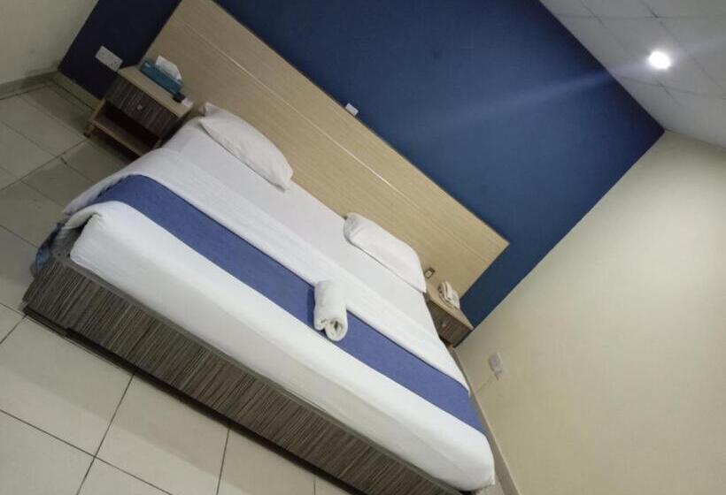 اتاق استاندارد, The Cate House