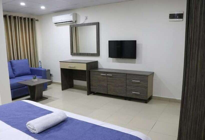 اتاق لوکس, The Cate House