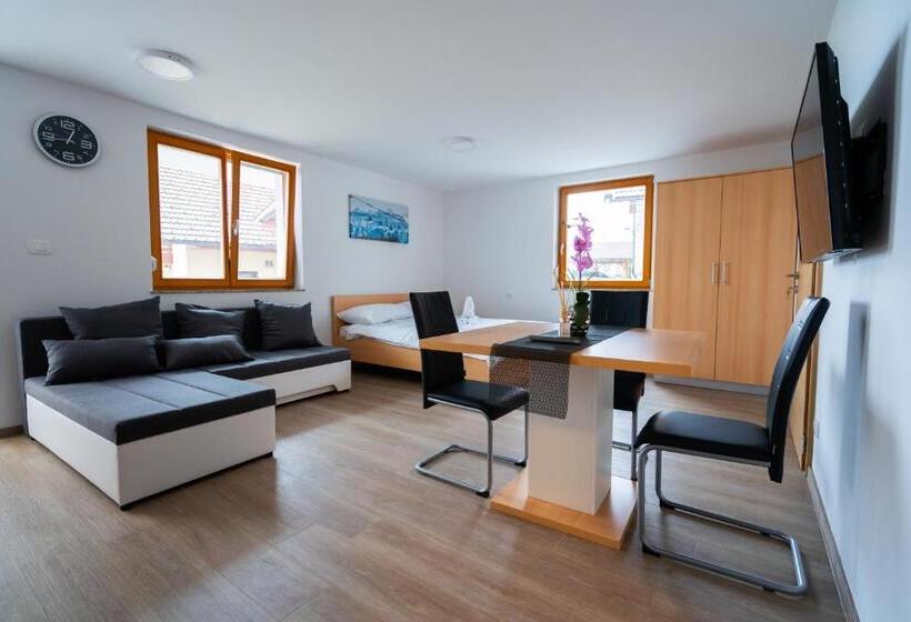 آپارتمان 1 خوابه با تراس, Pjagodic Apartments & Wellness