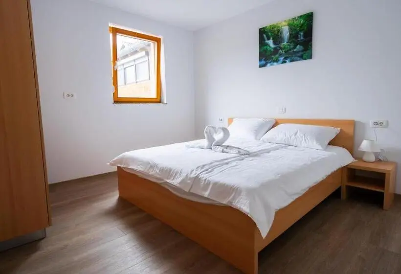 آپارتمان 1 خوابه با بالکن, Pjagodic Apartments & Wellness