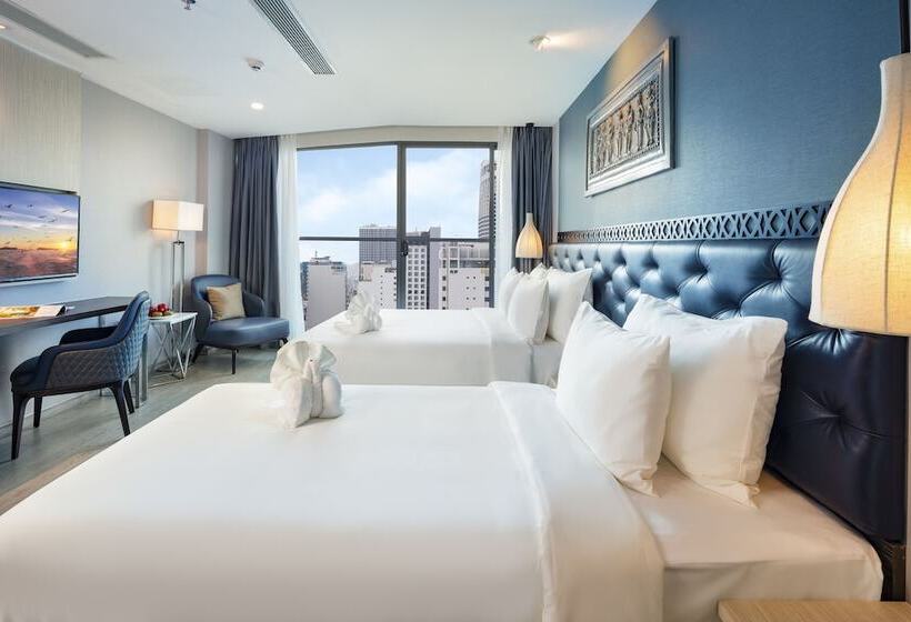 اتاق استاندارد سه تخته با بالکن, Erica Nha Trang