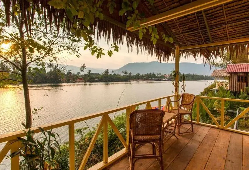 بانگلوی استاندارد, Green Mango Bungalows