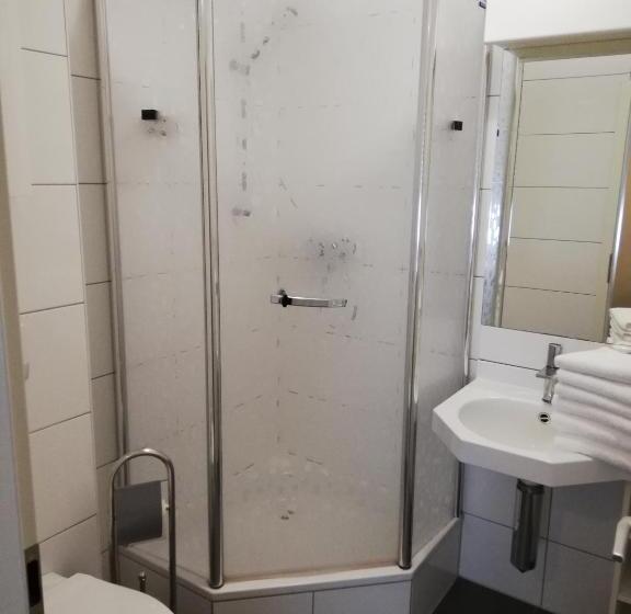 Номер Стандарт Трехместный, Motel De Winter   Motel   Apartmenthaus   Monteurzimmer