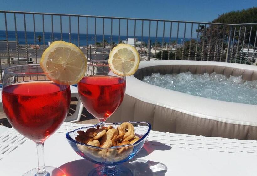 Studio Standard, Riflesso Sul Mare