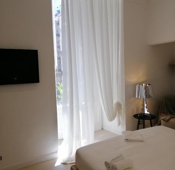 اتاق پرمیوم, Bari 102