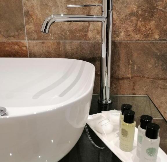 اتاق لوکس, Bari 102