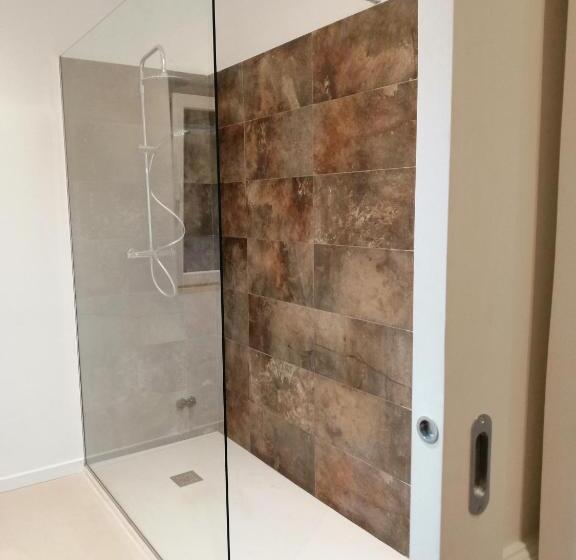 اتاق لوکس, Bari 102