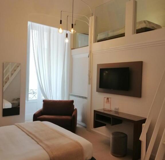 اتاق لوکس, Bari 102