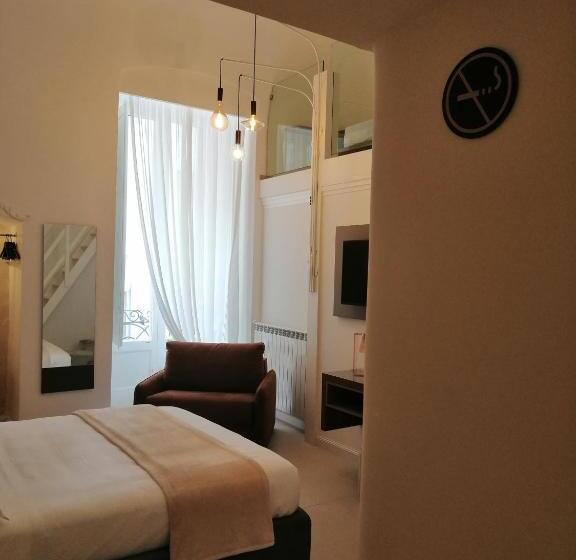 اتاق لوکس, Bari 102