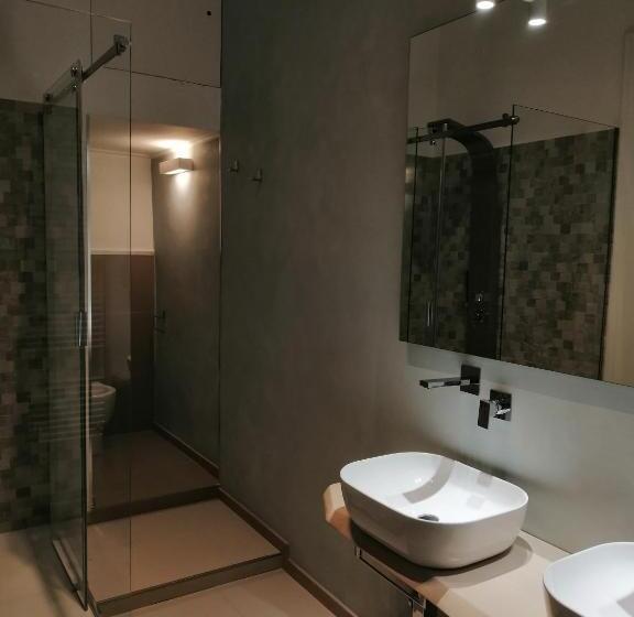 سوییت, Bari 102