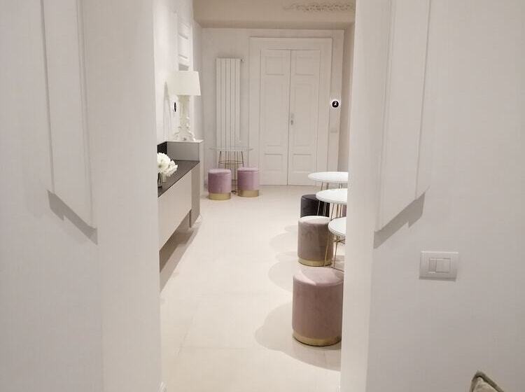 اتاق لوکس, Bari 102