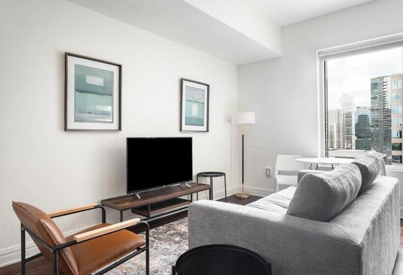 デラックススタジオ, Kasa Lady Bird Lake Austin