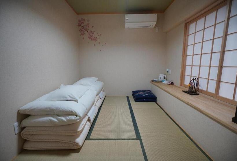 اتاق استاندارد, Uji Tea Inn