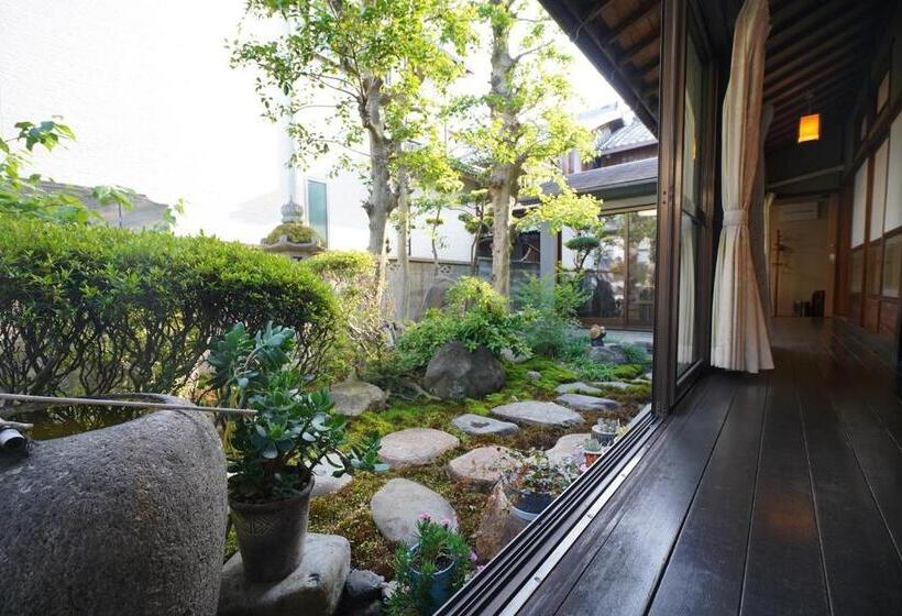 سوییت اجرایی, Uji Tea Inn