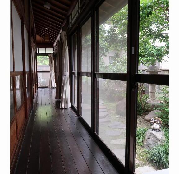 سوییت اجرایی, Uji Tea Inn