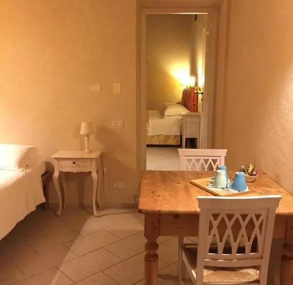 سوئیت جونیور با چشم‌انداز باغ, Agriturismo San Michele