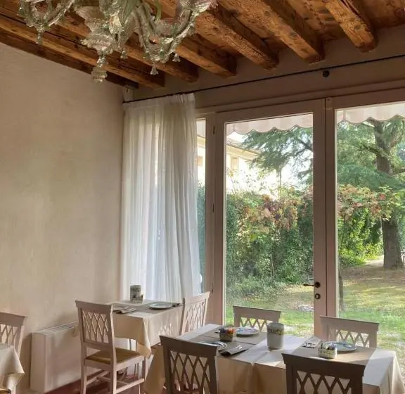 سوئیت جونیور با چشم‌انداز باغ, Agriturismo San Michele