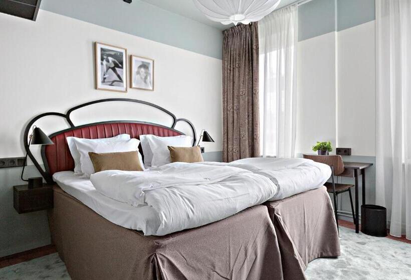 חדר סטנדרט, Gio; Bw Signature Collection