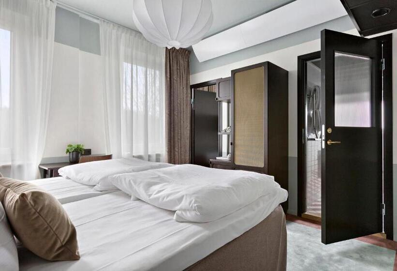 חדר משפחתי, Gio; Bw Signature Collection