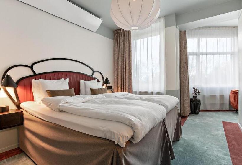 חדר סופריור, Gio; Bw Signature Collection