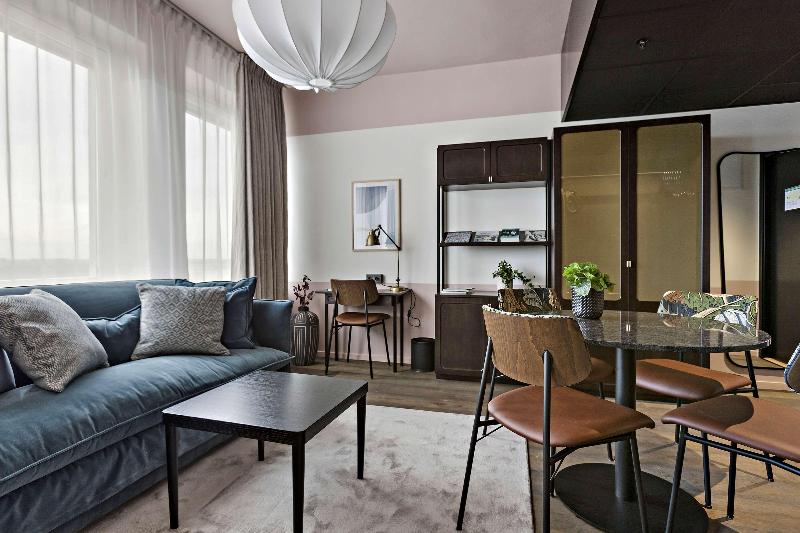 חדר סטנדרט, Gio; Bw Signature Collection