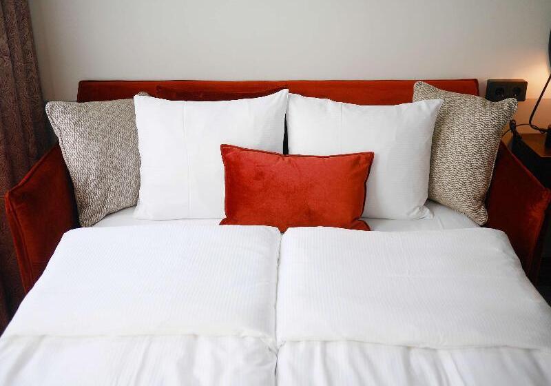 חדר משפחתי, Gio; Bw Signature Collection