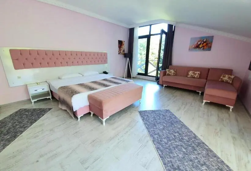 اتاق لوکس چهار تخته, Kadifeli Konak Hotel & Bungalow