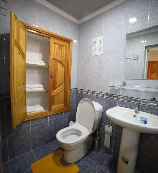 Standard Kolmen Hengen Huone, Guest House Firuza