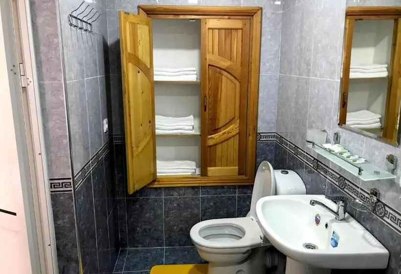 Standard Kolmen Hengen Huone, Guest House Firuza