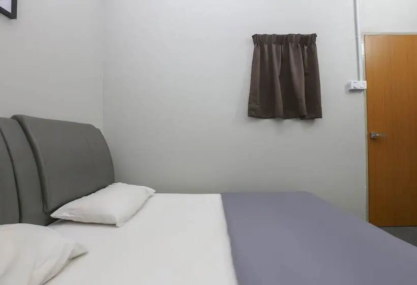 スタンダードルーム, Spot On 89751 Bed Station Guest House