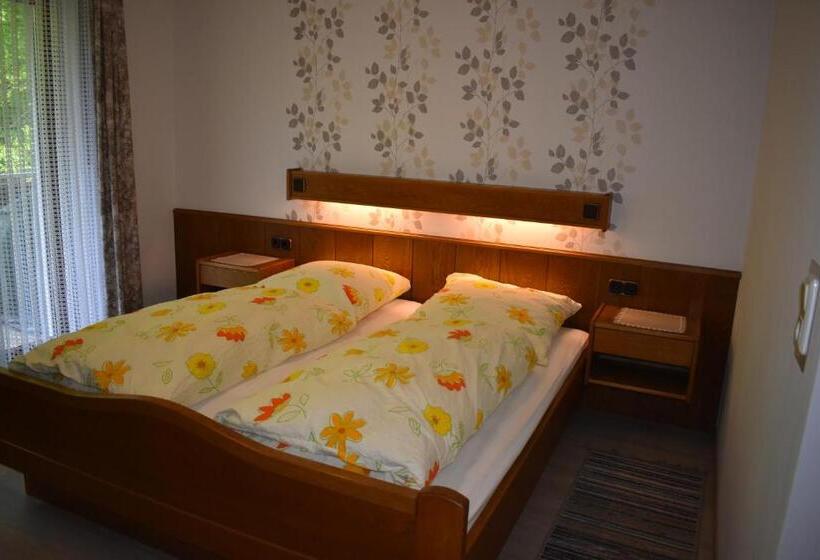 Номер Стандарт с Балконом, Pension Haus Am Waldesrand