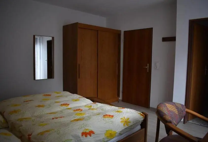 バルコニー付きスタンダードルーム, Pension Haus Am Waldesrand